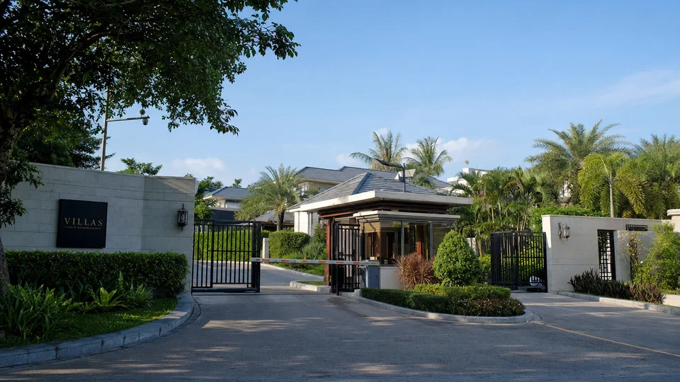 Layan Bangsare Beach 2026: 23 villas changed the price landscape in Bang Saray